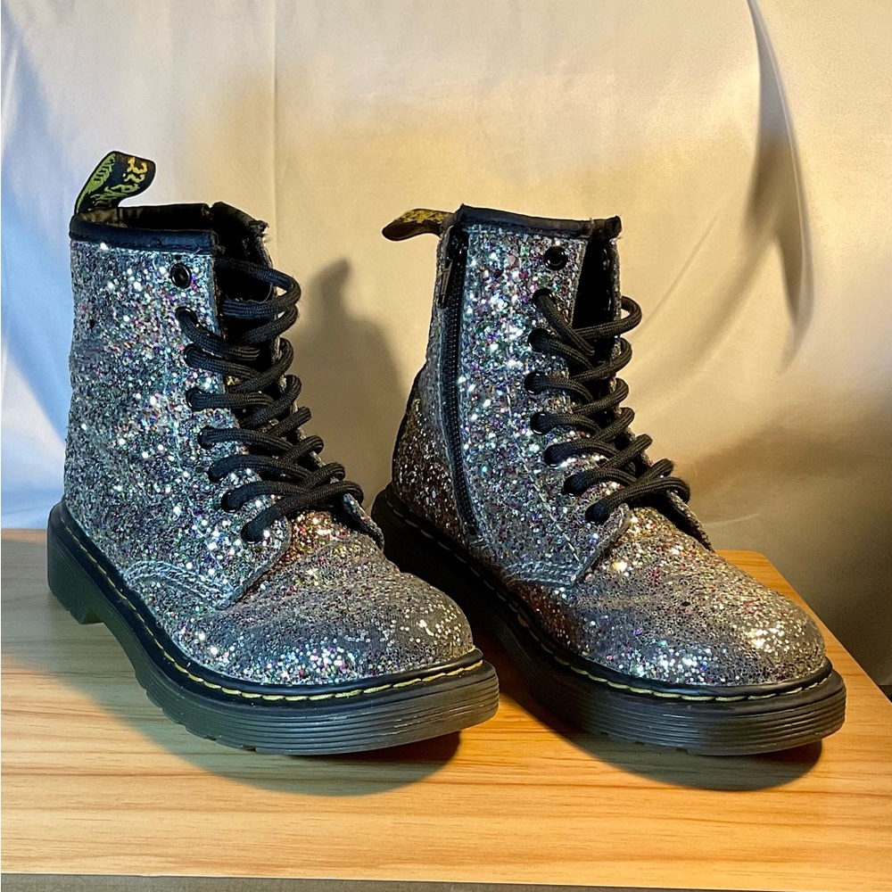 Dr Martens Glitter Sparkle in multi colors Great condition! Side zip size 12 kid